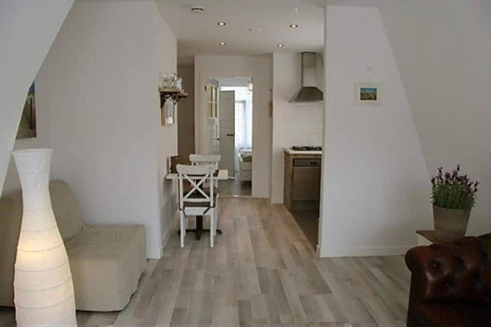 Appartamento intero, Quiet vacation apartment 'Kaai Nord' 2 persons in Zandvoort Centrum in Zandvoort, Mare del Nord Olanda