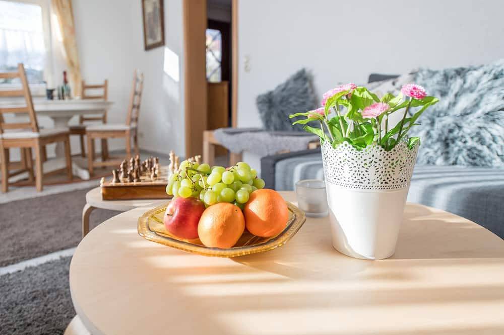 Ferienhaus mit Haustierfreundlichen großem eingezäuntem Garten in Bad Tabarz. in Tabarz, Rennsteig