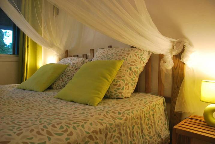 Gîte pour 2 personnes, avec jardin ainsi que vue et piscine à Petit-Bourg - 2