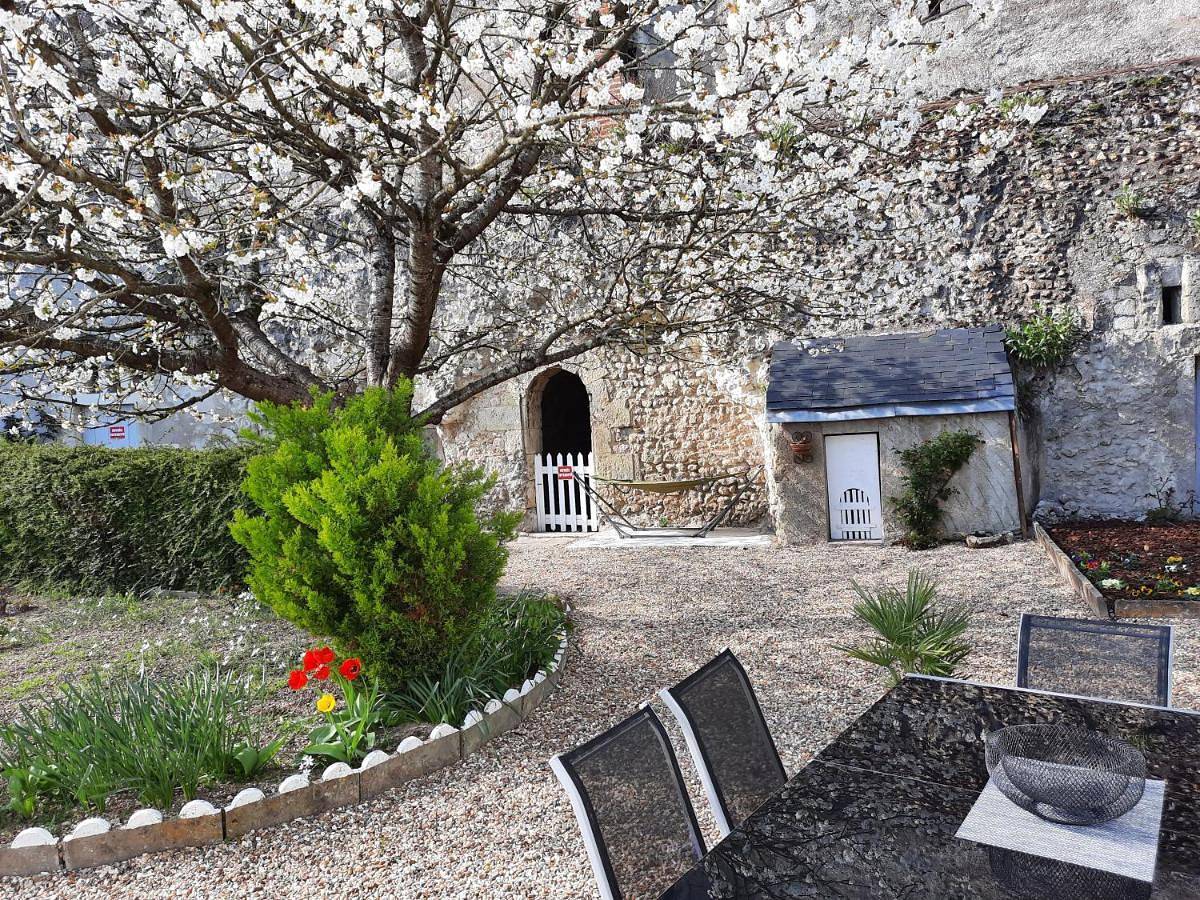 Two-Bedroom House in Noizay, Région de Tours