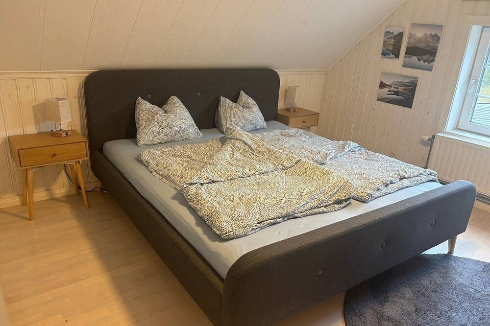 Villa Waldsee – Ferienhaus am See mit Pool, Hot Tub & Sauna in Småland in Emmaboda und Umgebung