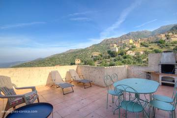 Gîte pour 4 personnes, avec terrasse à Lama