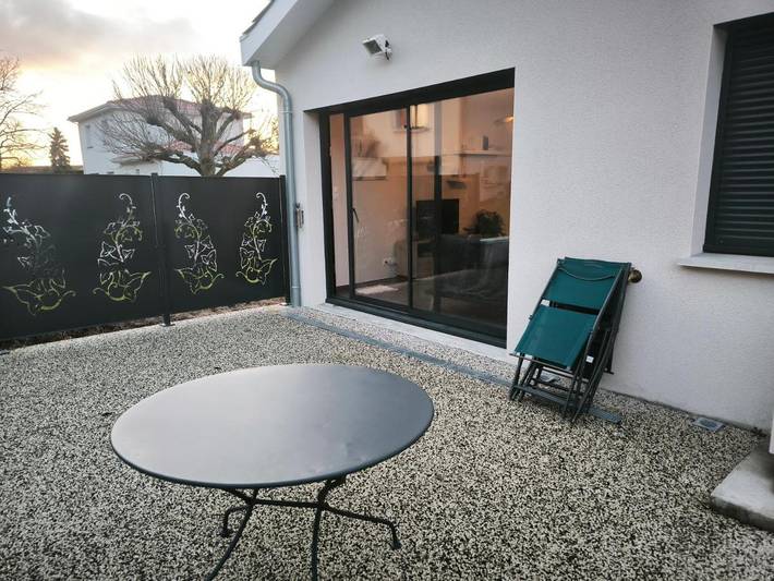 Gîte pour 2 personnes, avec terrasse et vue dans Vaux-en-Bugey - 4
