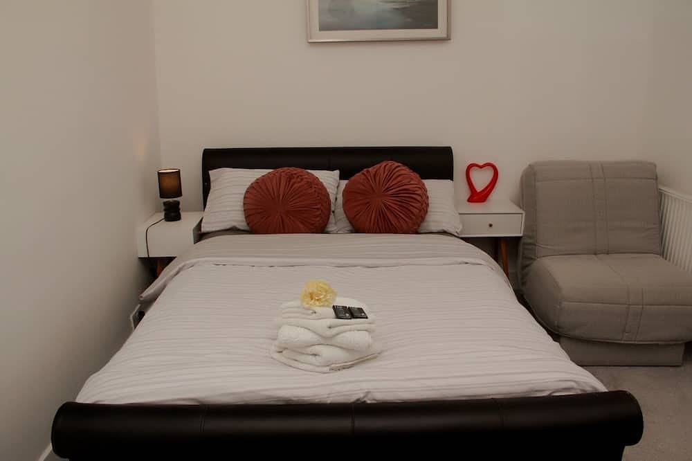 Hope Haven - Stylish Sa, Sleeps 5 in Leigh, Grand Manchester