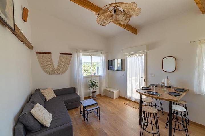 Gîte pour 4 personnes, avec jardin à Rognac - 2