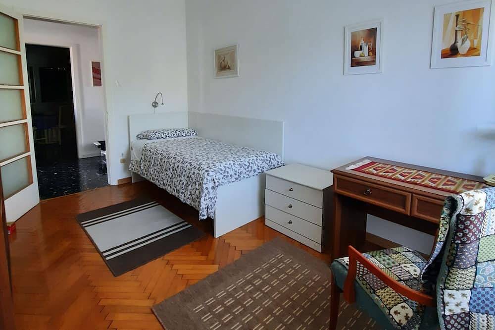Ganze Wohnung, Apartment in Villa mit großem Garten, umgeben von viel Grün und Ruhe in Triest, Triest Provinz