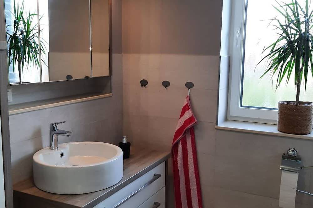 Ganze Wohnung, Ferienwohnung Flora in Friesoythe, Nordseeküste