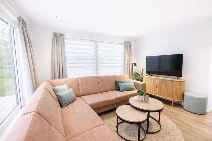 Ferienhaus für 4 Personen, mit Terrasse und Seeblick sowie Balkon/Terrasse in Ouddorp - 4