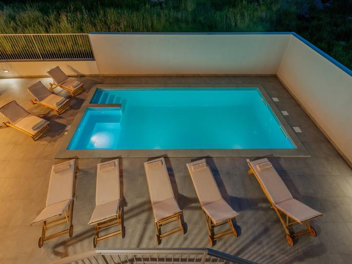 Villa pour 10 personnes, avec Balcon ainsi que Jardin et Piscine à Solin - 2