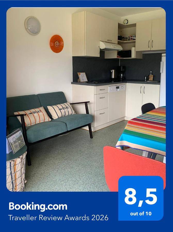 Appartement de vacances pour 4 personnes, avec Balcon et Terrasse ainsi que Jardin et Piscine