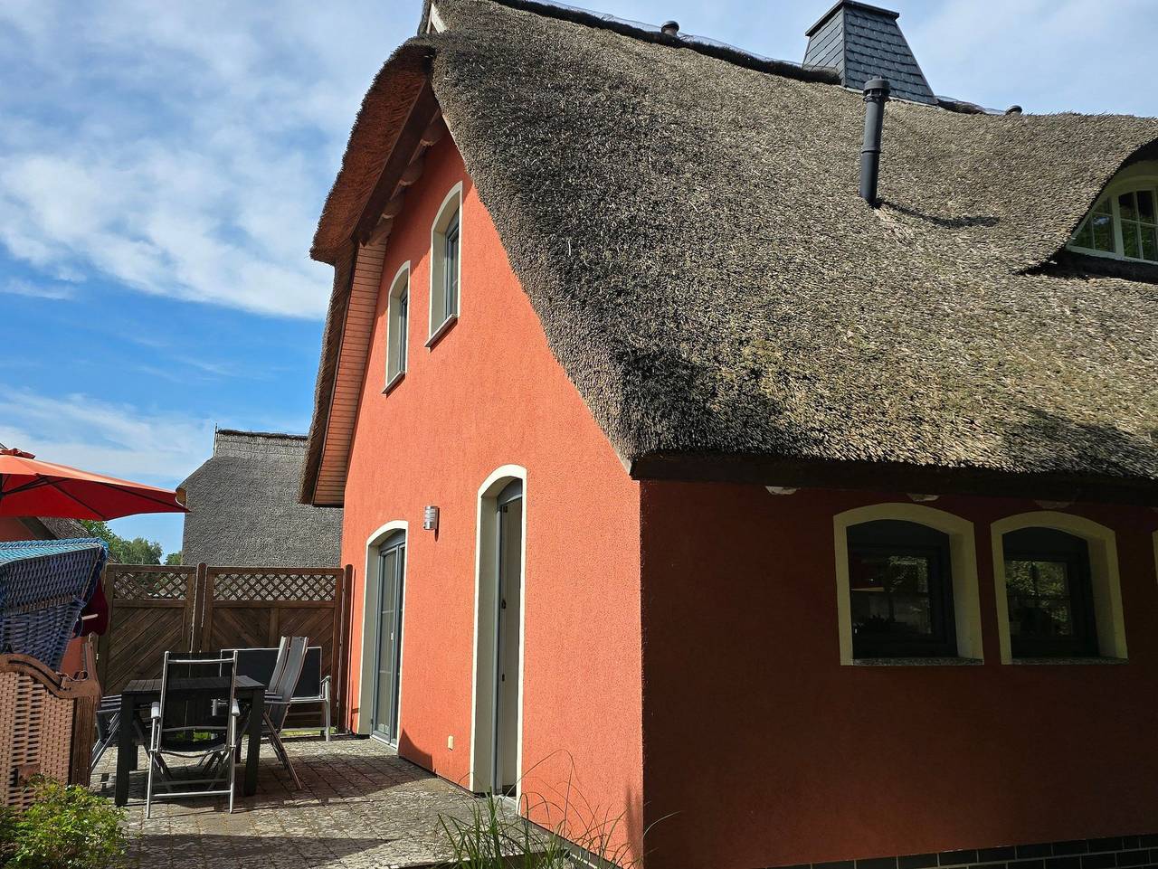 Reetgedecktes Ferienhaus Seeblick mit Kamin - Ferienhaus mit Kamin in Stubbenfelde, Loddin