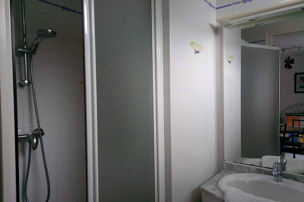 Gîte \" Le Gabion \"-Gîte-Ensuite mit Dusche-Blick auf das Wahrzeichen in Ardevon, Pontorson