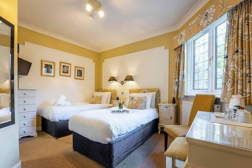 Glamping for 2 People in Boscombe, Bournemouth