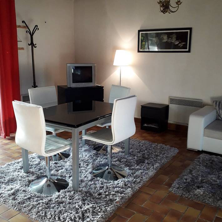 Gîte pour 6 personnes, avec terrasse et jardin à Escalles - 3