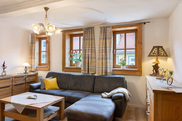 Appartement entier, Appartement « Stadthaus » avec terrasse privée, balcon et Wi-Fi in Mellrichstadt, Rhön-Bayern