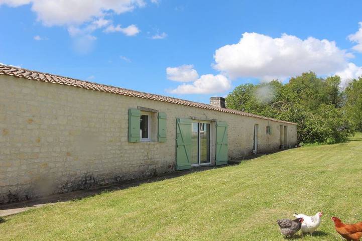 Gîte pour 6 personnes, avec jardin et jacuzzi