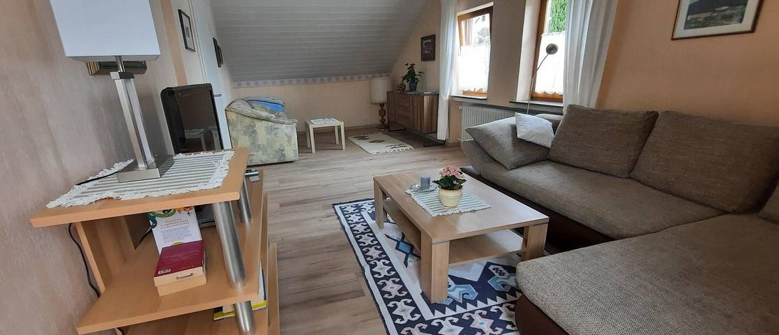 Ganze Ferienwohnung, Ferienwohnung mit großer Terrasse in Winden (Nassau), Lahn-Taunus