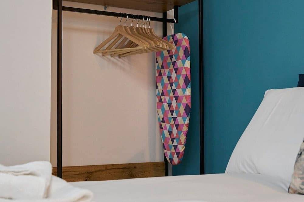 Entire apartment, Stylish central garden apartment by Kahuna Stays in Gloucester (UK), Gloucestershire