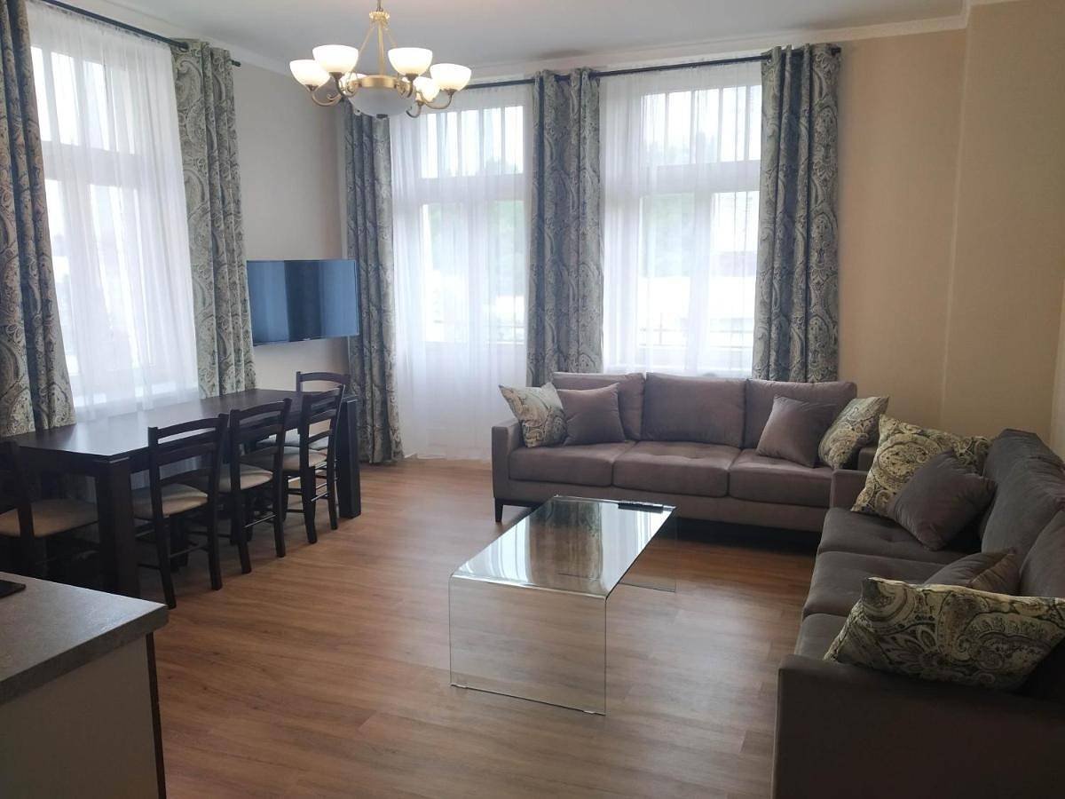 Ganze Wohnung, Three-Bedroom Apartment in Karlsbad, Karlsbad und Umgebung