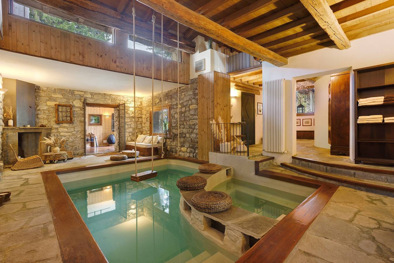 Mountain Nature Retreat above Lake Como in Cernobbio, Comer See