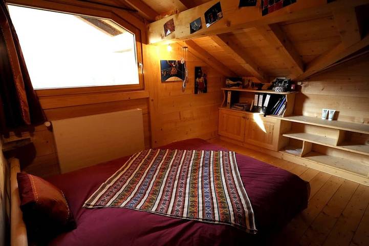 Chamonix Mont Blanc, neues savoyisches Chalet, große Südterrasse, Garten, 5 Zimmer. in Chamonix, Mont-Blanc-Massiv