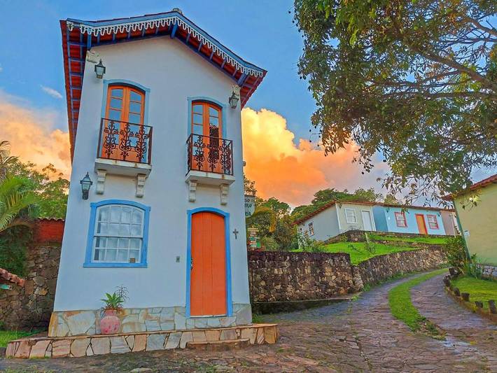 Casas e apartamentos de temporada para 2 pessoas, com vista e balcão e ainda vista para o lago and jardim em Tiradentes