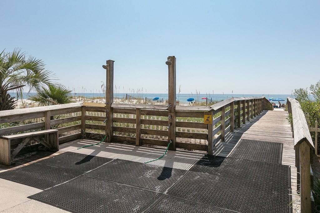 Vacation Apartment for 4 Guests in Gulf Shores, Alabama Gulf Coast