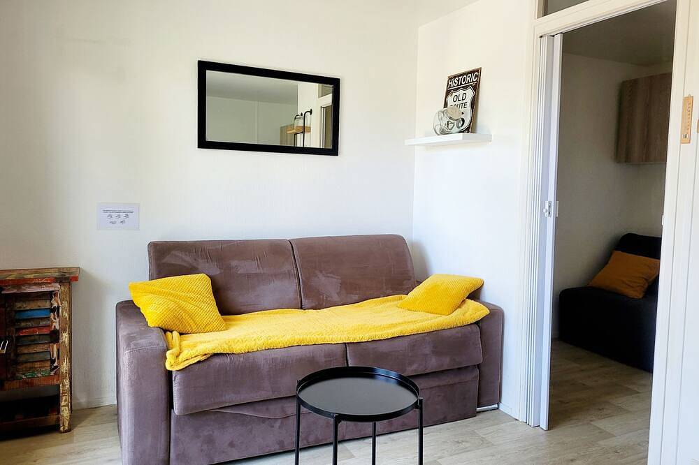 Entire apartment, Cosy seaside apartment in Merville-Franceville-Plage, Caen region