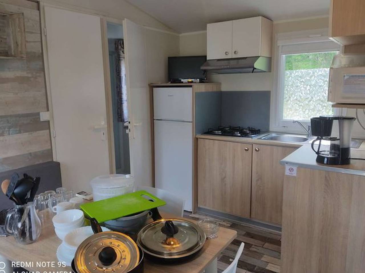 Mobil home avec terrasse, 6 pers, 2 chambres in La Cassagne, Périgord Noir
