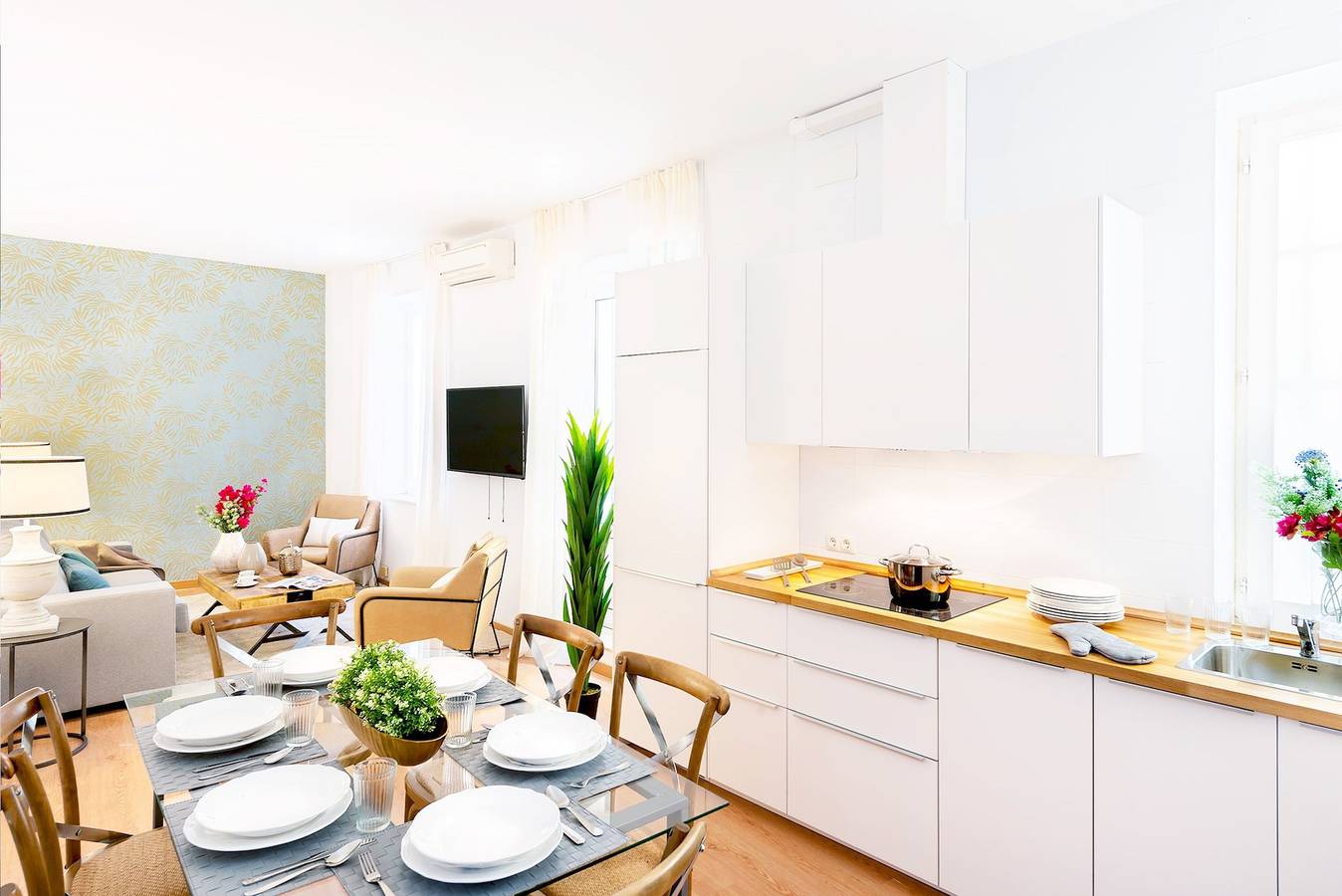 Apartamento entero, Duplex 2 bedrooms in the neighborhood of Santa Cruz. Lope de Rueda in Casco Antiguo, Sevilla