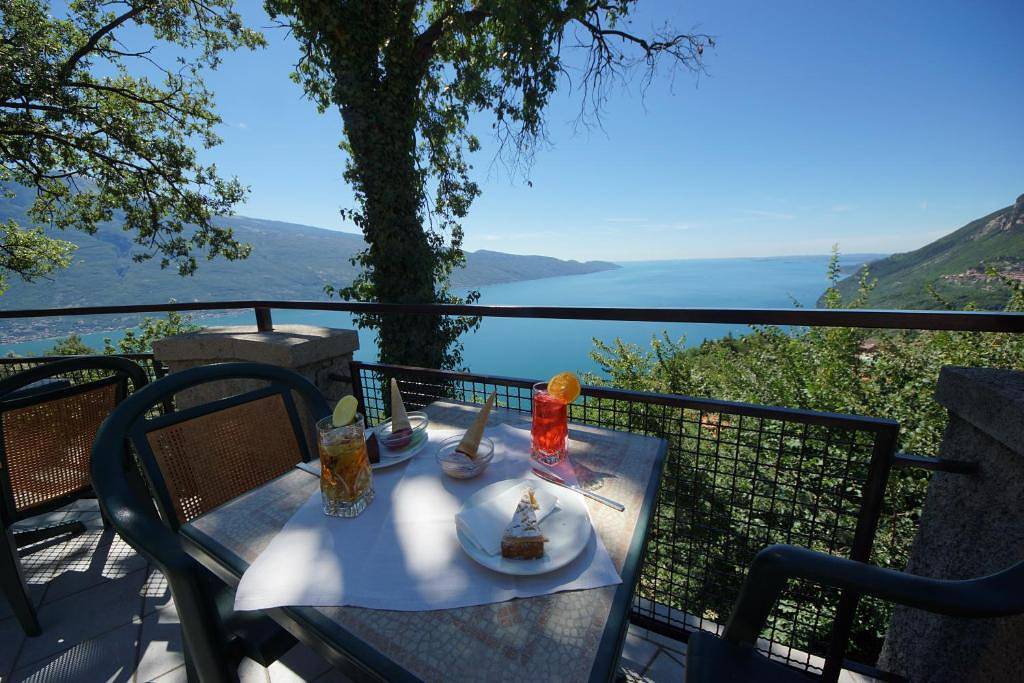 Ganze Wohnung, Residenz La Rotonda Dreizimmer-Wohnung Trilo für 6 Personen in Tignale, Gardasee-Berge