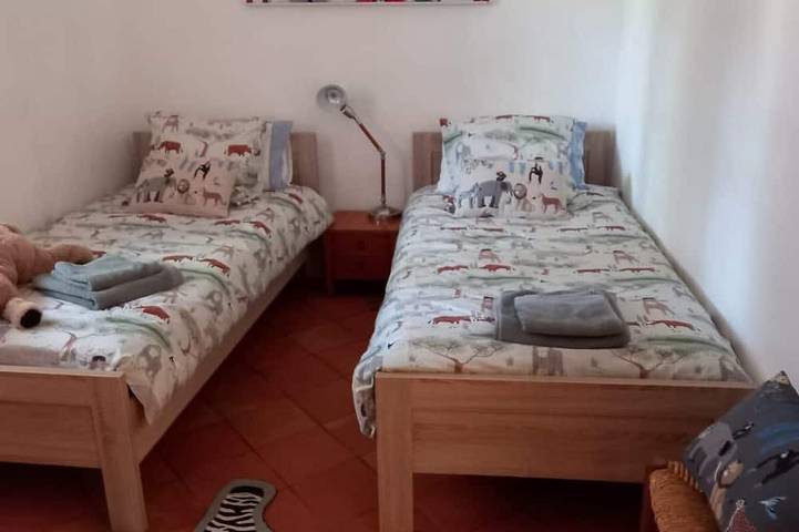 Location de vacances pour 10 personnes, avec jardin, animaux acceptés à Chandolas - 4