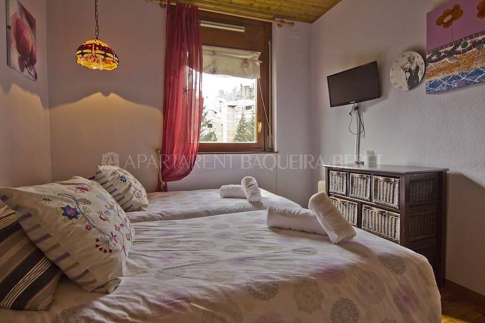 Entire apartment, Era Cabana - Edificio Saumet in Baqueira, Naut Aran