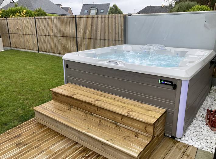 Gîte pour 8 personnes, avec jacuzzi ainsi que jardin et terrasse à Roscoff - 4
