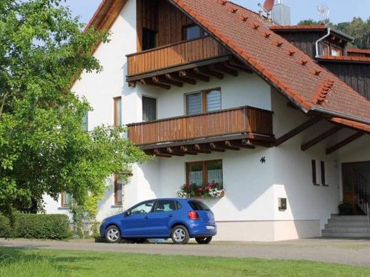 Ganze Ferienwohnung, Haus Hardt - Ferienwohnung mit 50 qm Grundfläche, 1 Schlafzimmer, 1 Wohn-/Schlafbereich, max. für 3 Personen in Bodman-Ludwigshafen, Obersee (Bodensee)