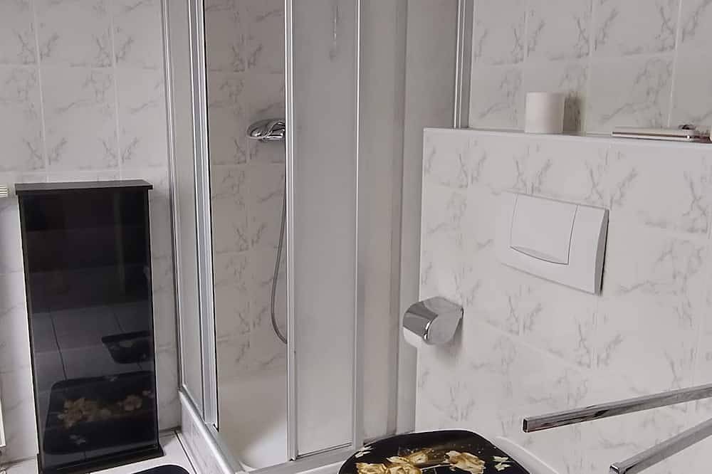 Apartamento entero, Unser Raum wurde für ein unvergessliches Erlebnis geschaffen, bei dem Sie entspa in Ginsheim-Gustavsburg, Hesse del Sur
