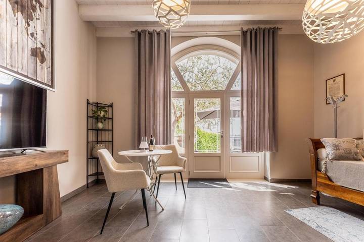 Ferienwohnung für 7 Personen, mit Terrasse und Garten sowie Ausblick