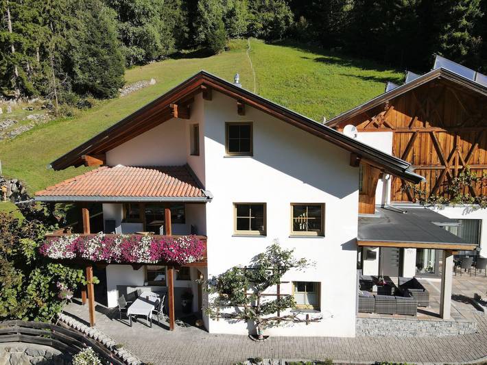 Hütte für 2 Personen, mit Terrasse und Garten im Pitztal - 2
