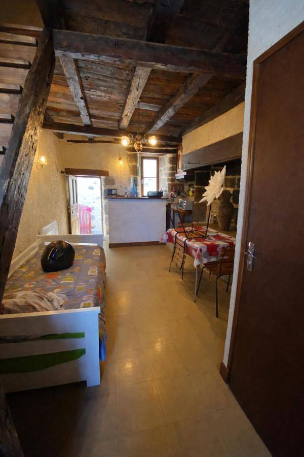Location de vacances pour 3 personnes, avec vue à Mur-de-Barrez - 2