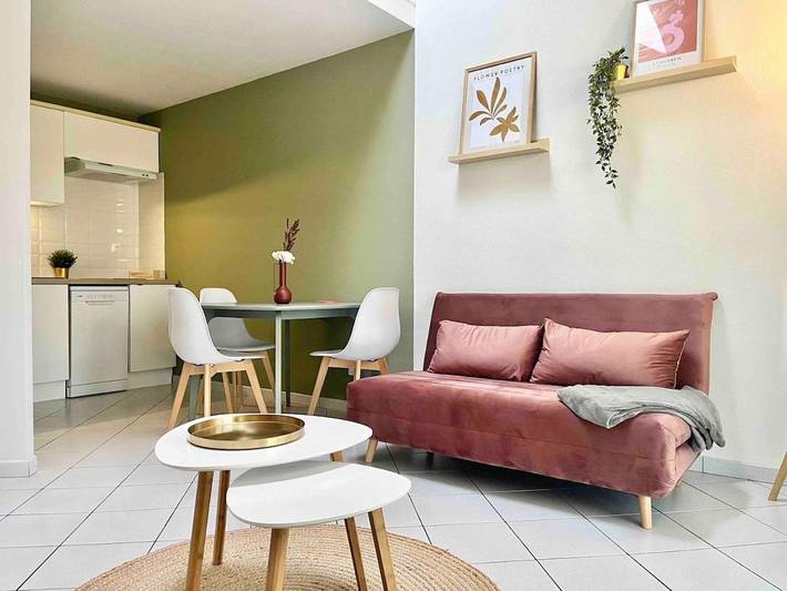 Gîte pour 2 personnes, avec Terrasse à Condé-sur-Sarthe
