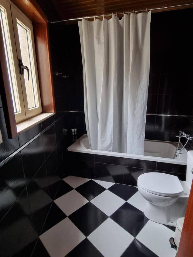 Location de vacances pour 8 personnes, avec Balcon et Terrasse ainsi que Jardin et Vue à Ribeira de Pena - 4