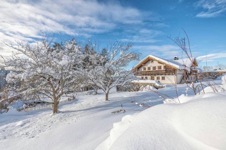 Ferienwohnung für 4 Personen, mit Terrasse und Garten sowie Sauna in Breitenberg