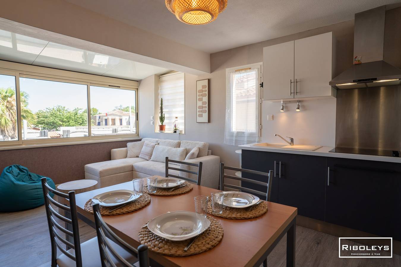 Appartement entier, Riboleys - T2 avec Wifi et clim à 300m de la mer in Vias Plage, Vias