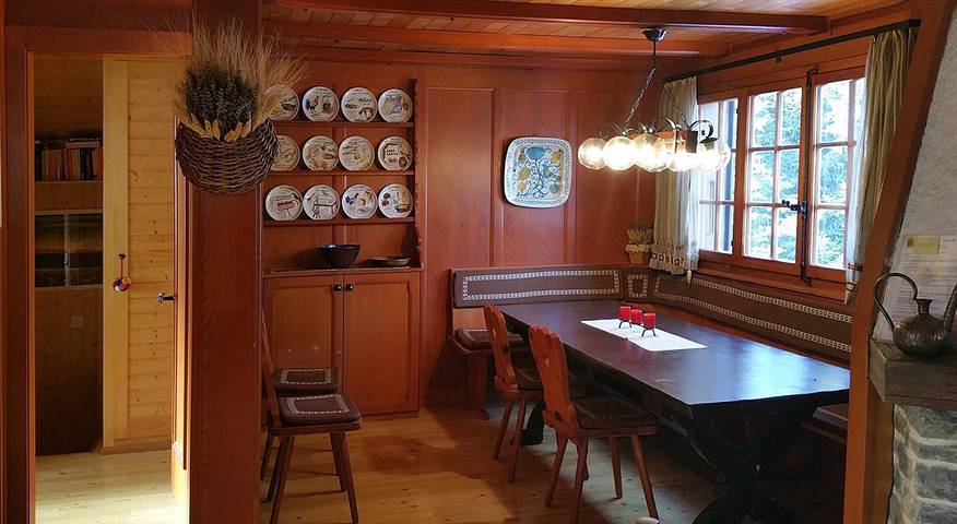 Maisonnette n° 19,  Chalet neben dem Spielplatz gelegen in Chalais (Schweiz), Walliser Alpen