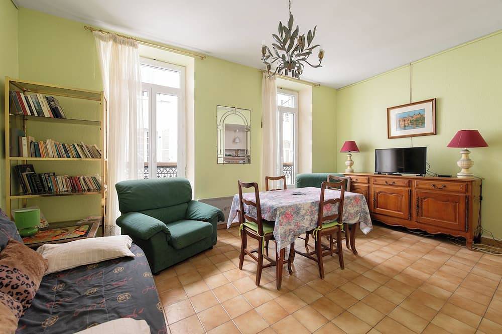 Entire apartment, Apartment Centre Saint Girons, T2 Centre Saint Girons in Saint-Girons, Parc naturel régional des Pyrénées ariégeoises