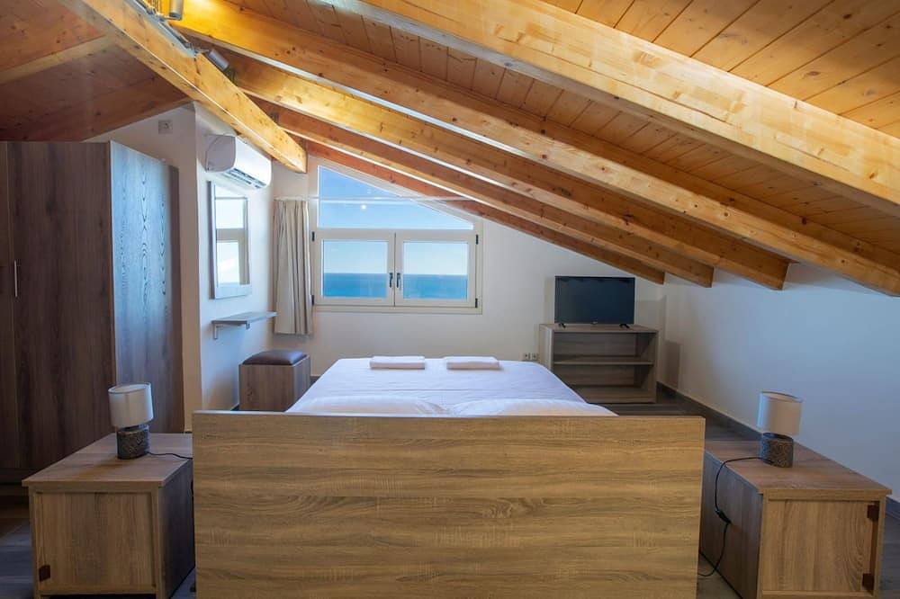 Three Bedroom Villa- Kathisma Sunset Villas in Kalamitsi, Grecia