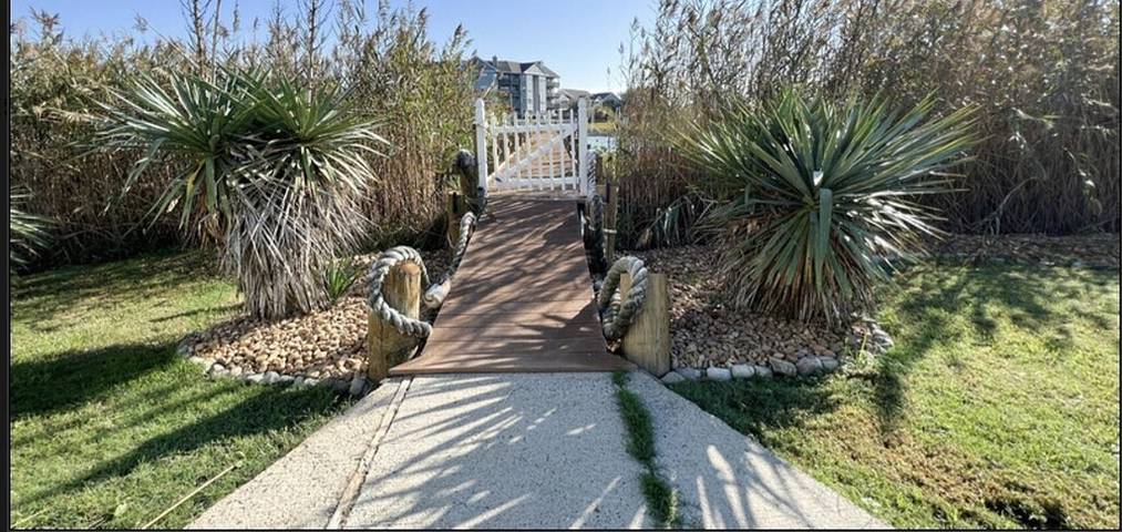 Vacation rental for 10 people, with yard in Chesapeake Bay