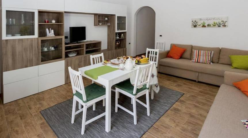 Casa vacanza per 6 persone, con Panorama a Piedimonte Etneo