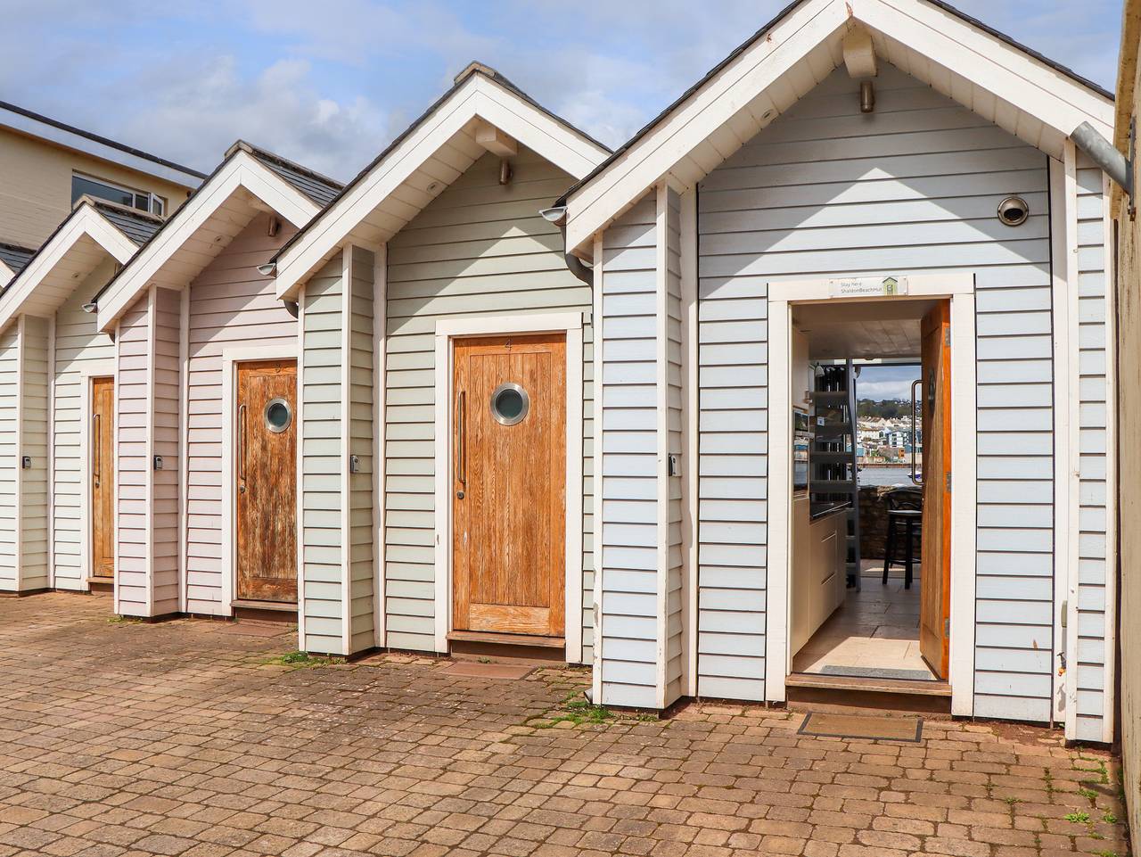 Beach Hut 5 in Shaldon, Devon