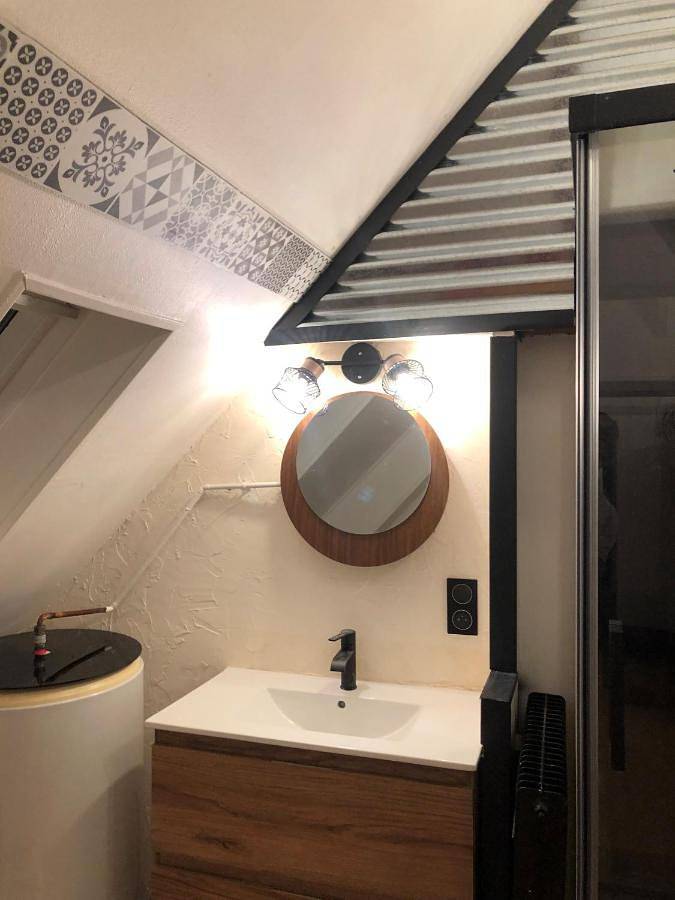 Appartement entier, One-Bedroom Apartment in Lesneven, Région de Brest